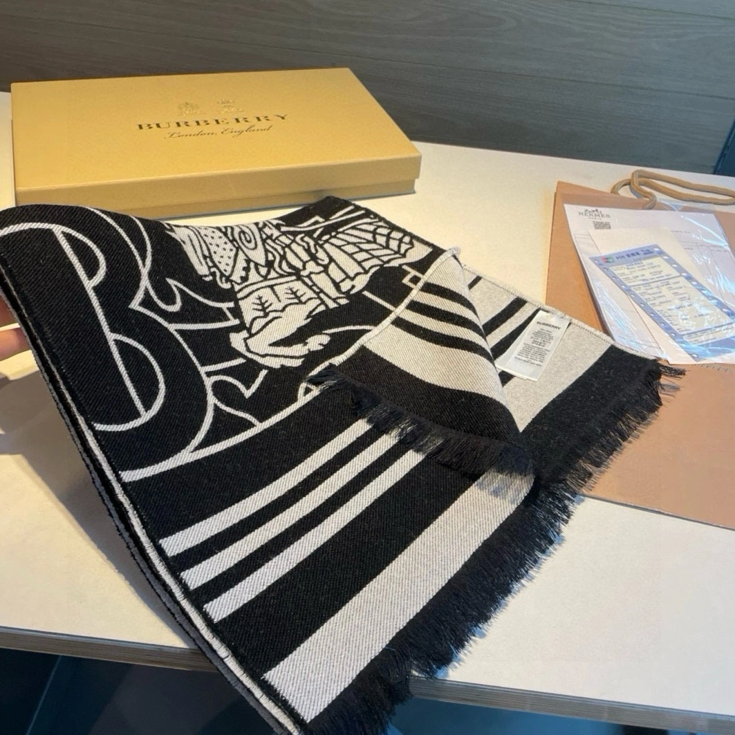 Burberry Scarf EasyMatch 4774