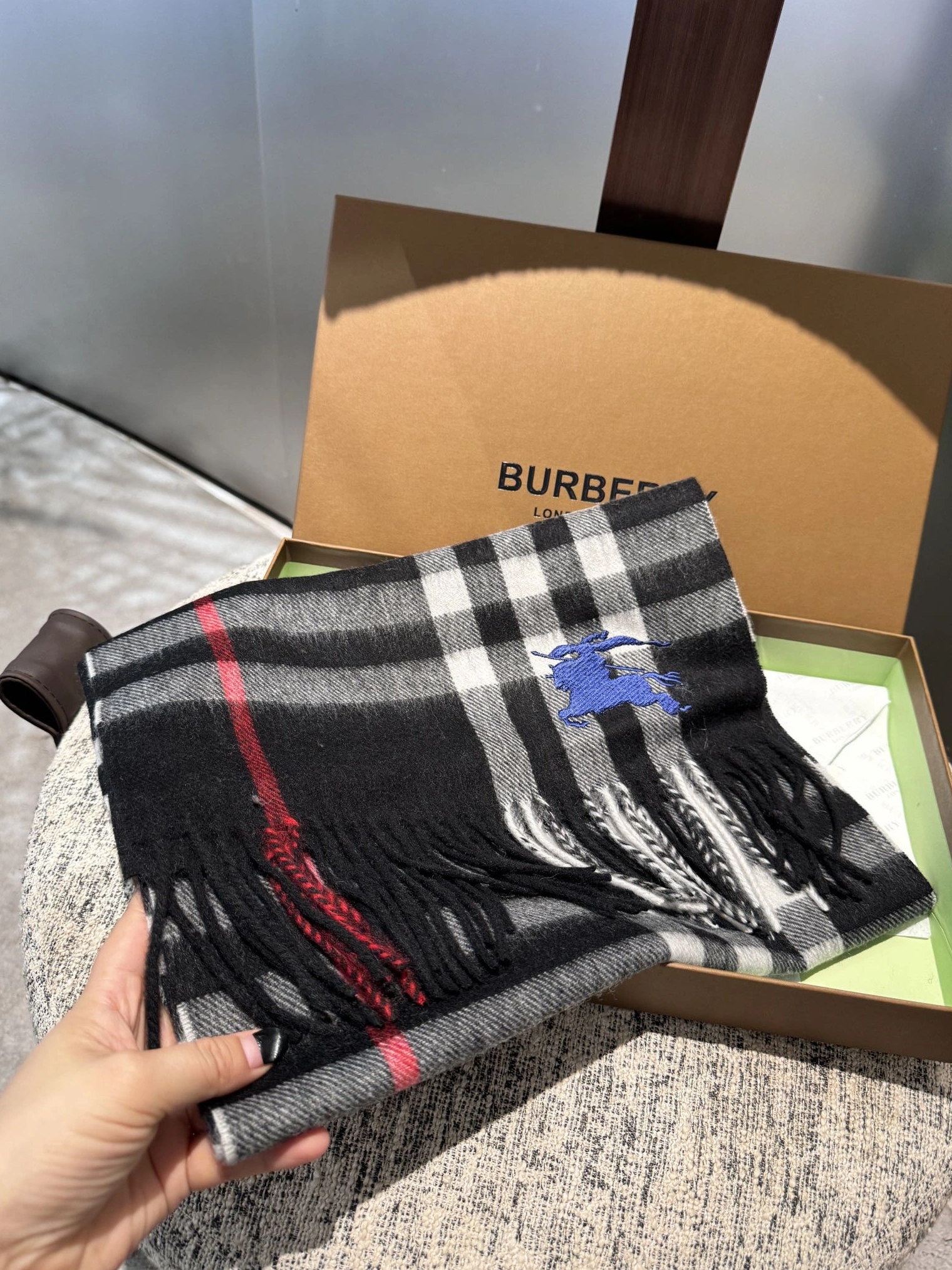 Burberry Scarf Fashionable 5091