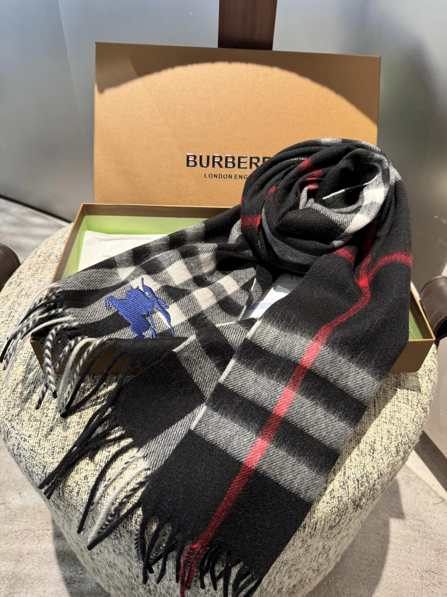 Burberry Scarf Fashionable 5091