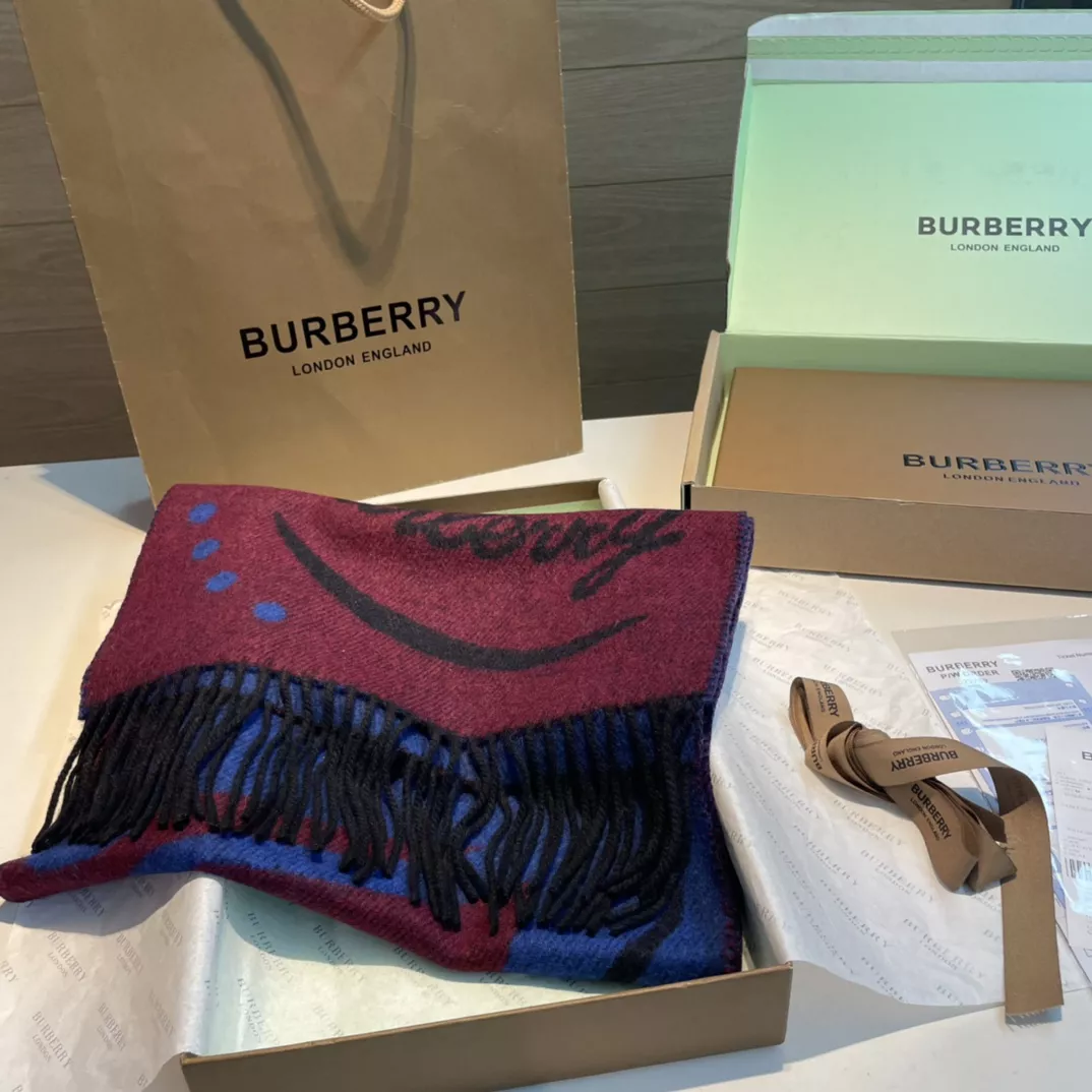 Burberry Scarf For Unisex Popular 9138