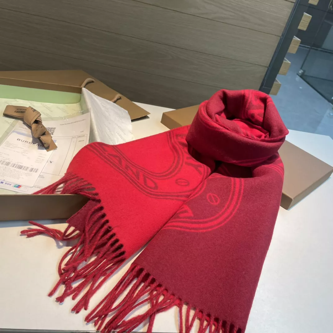 Burberry Scarf For Women Classic 7035