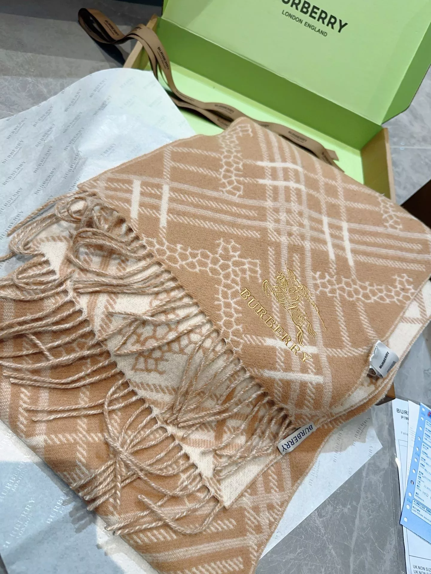 Burberry Scarf For Women Compact 9595
