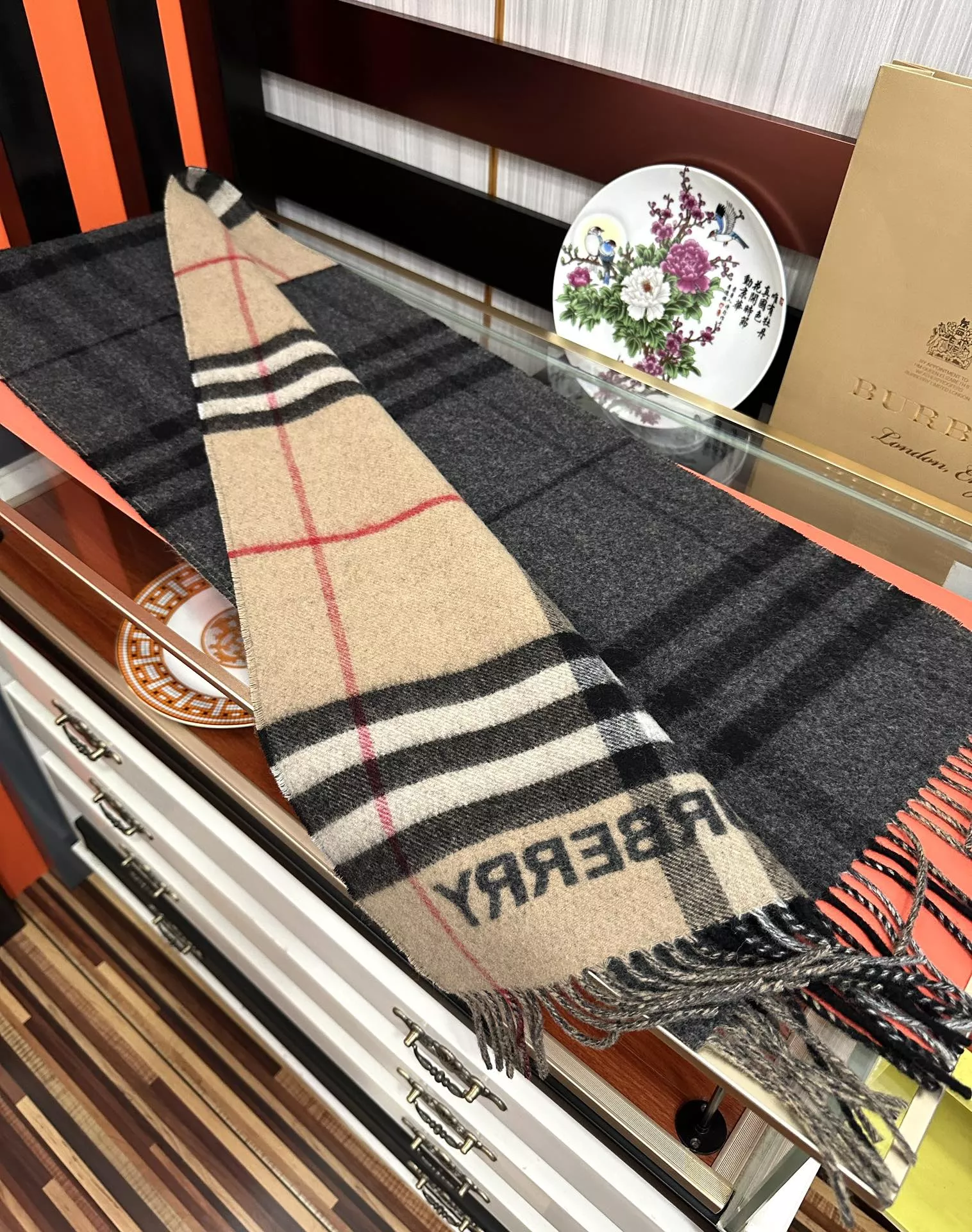 Burberry Scarf For Women Durable 3915