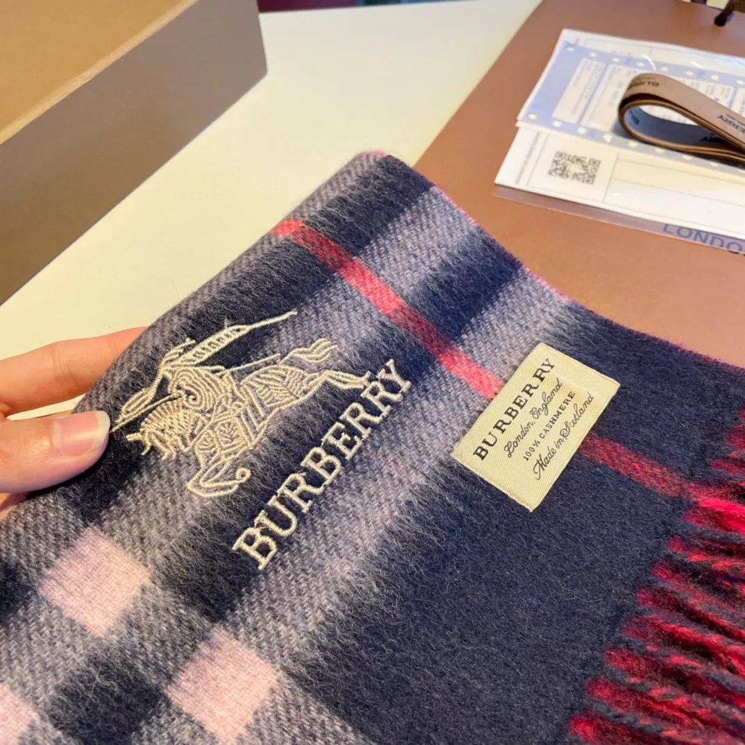Burberry Scarf For Women Practical 9704