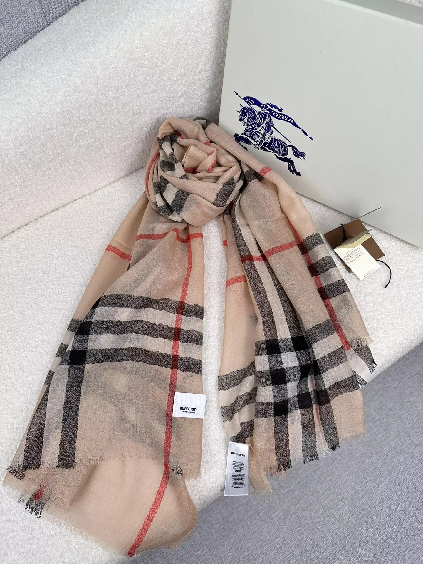 Burberry Scarf For Women Resilient 5561