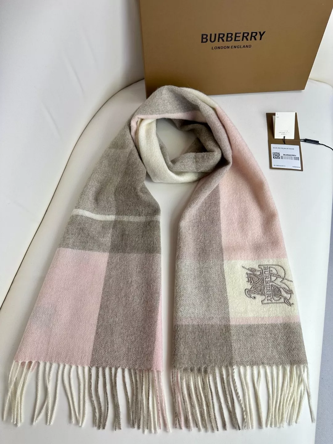Burberry Scarf For Women Soft 3777
