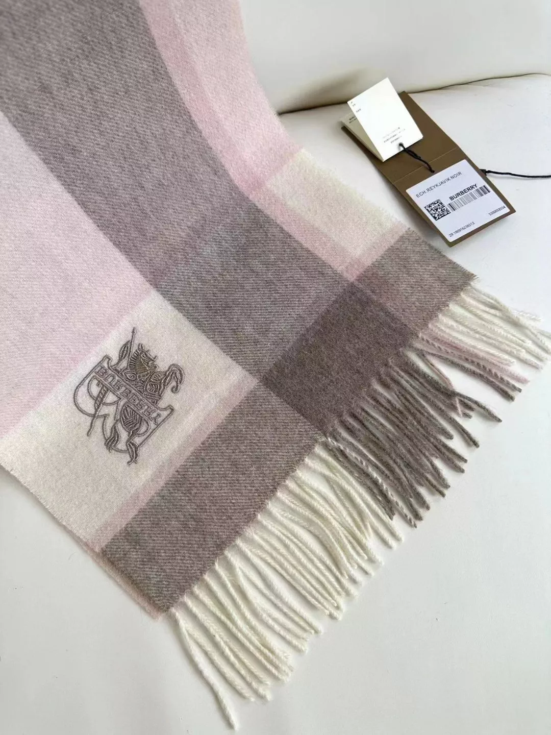 Burberry Scarf For Women Soft 3777