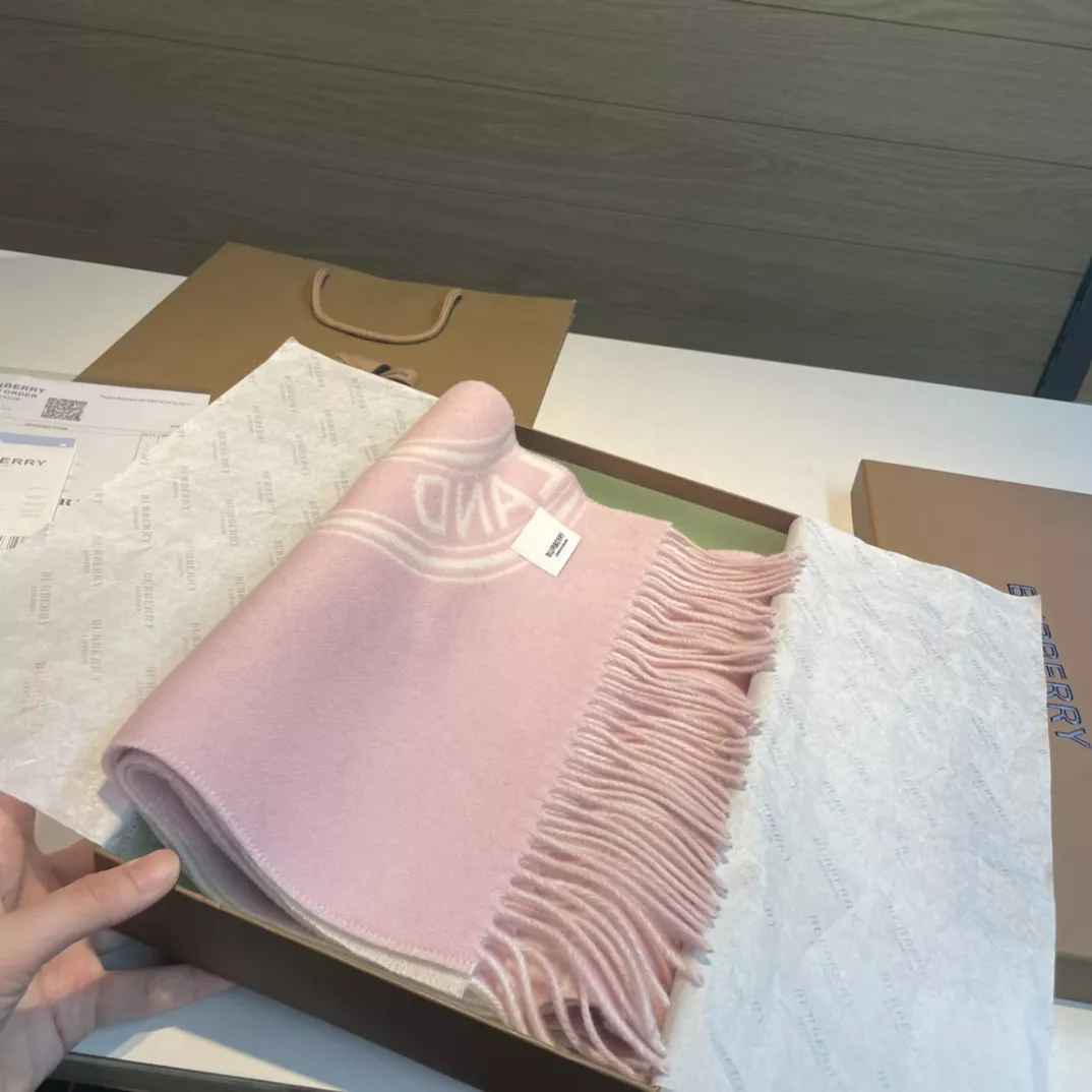 Burberry Scarf For Women Vibrant 2760