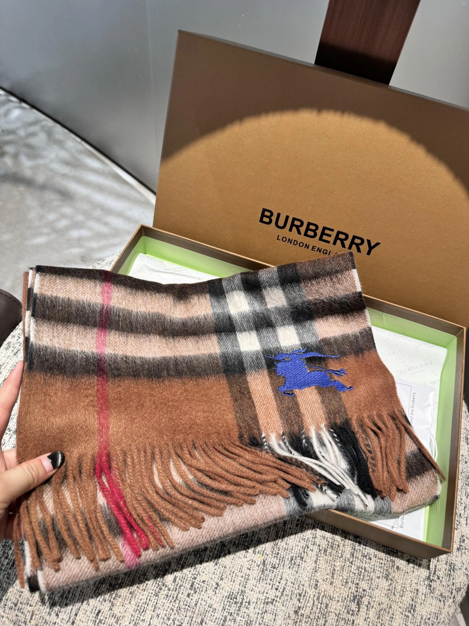 Burberry Scarf Lightweight 6948