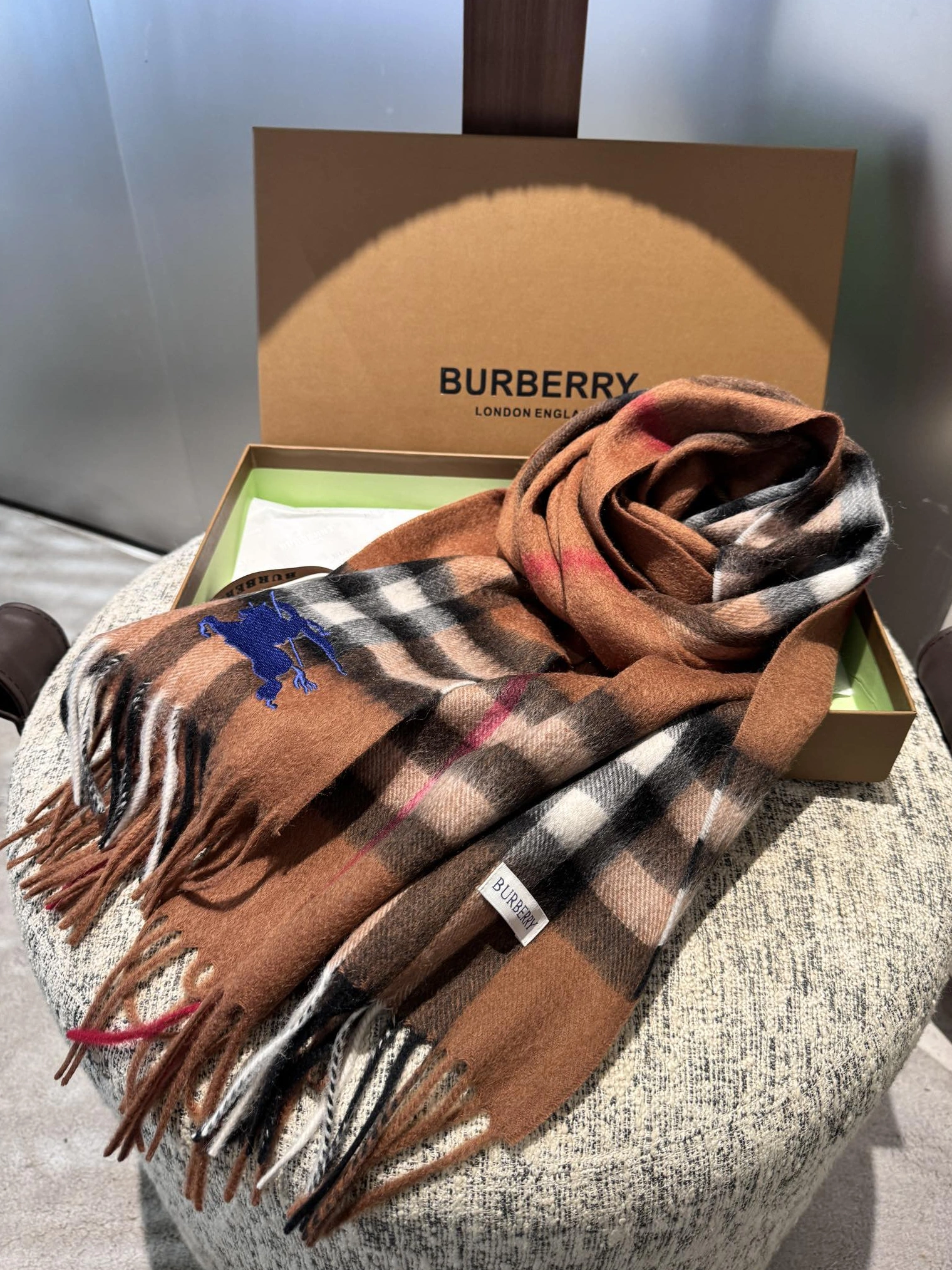 Burberry Scarf Lightweight 6948