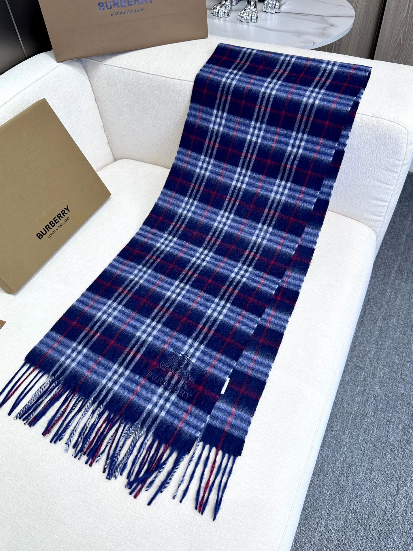 Burberry Scarf ModernLook 9159