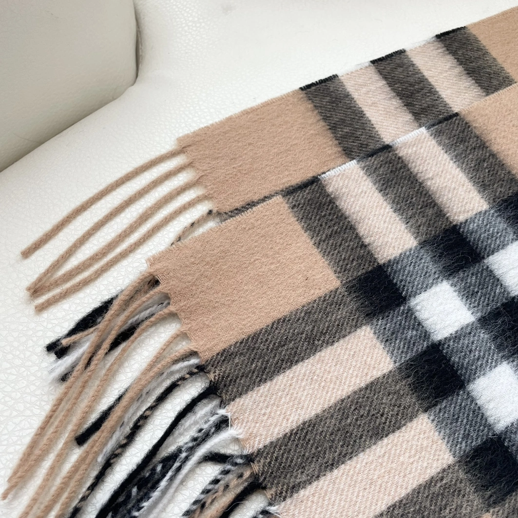 Burberry Scarf Trendy 9611