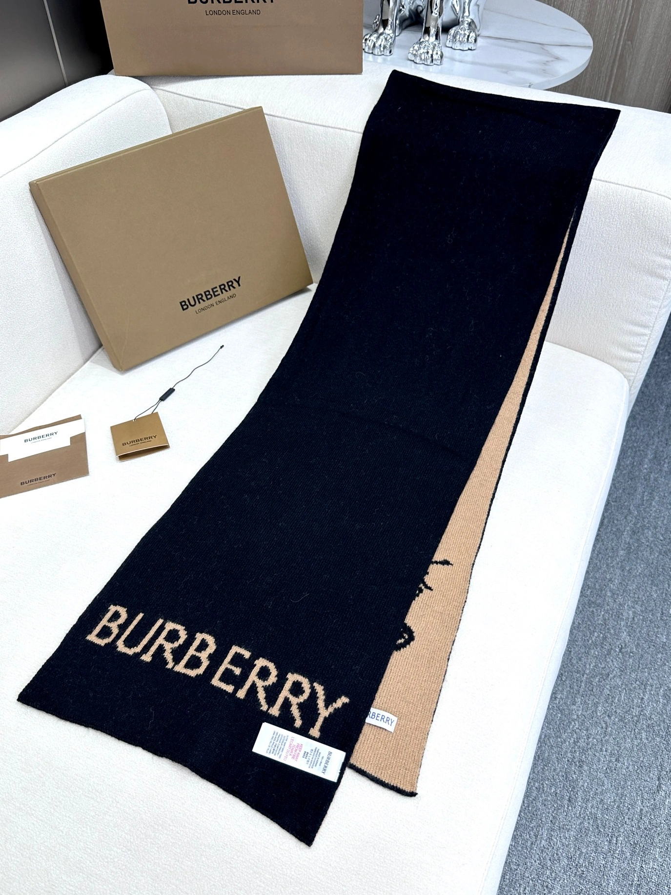 Burberry Scarf Versatile 8789