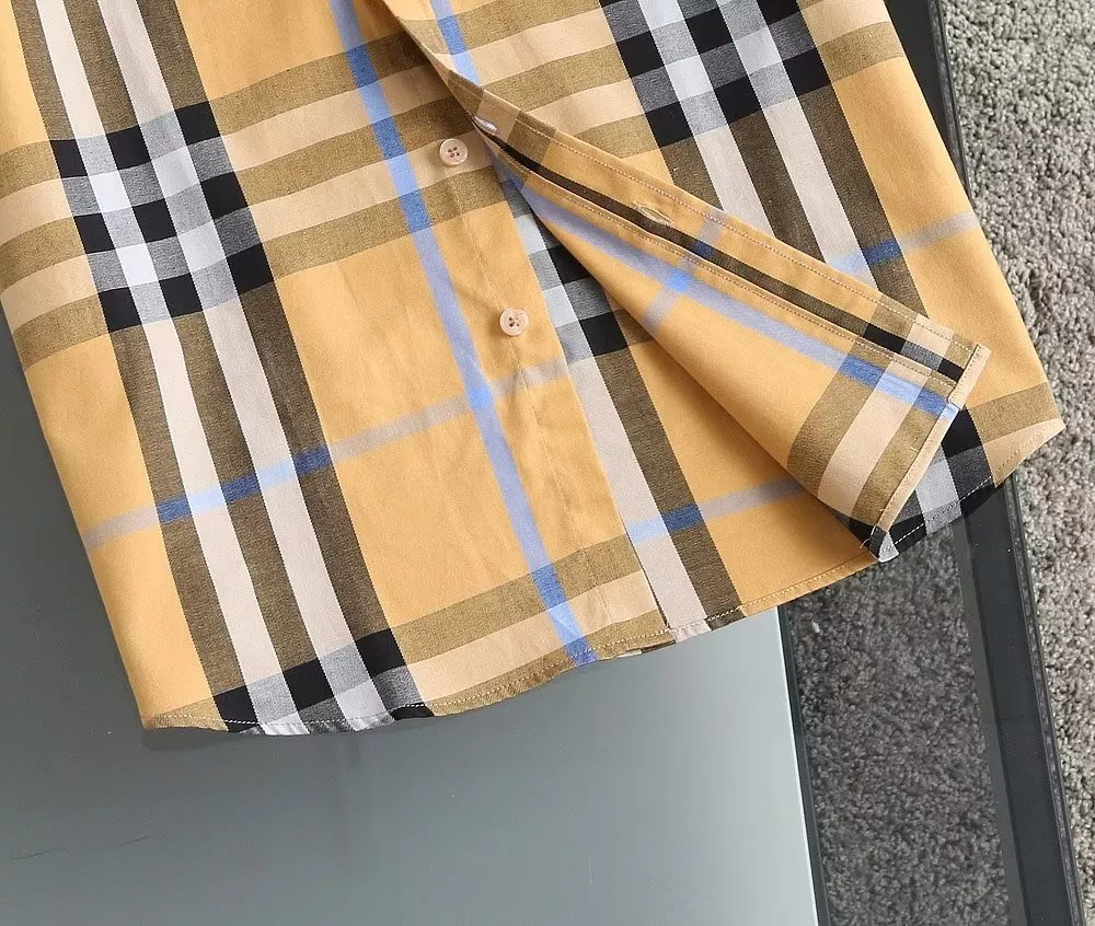 Burberry Shirts Short Sleeved For Men Minimalist 3997