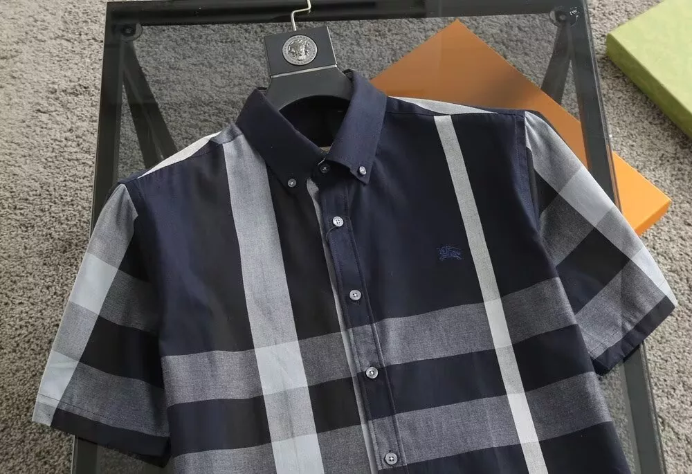 Burberry Shirts Short Sleeved For Men Minimalist 8766