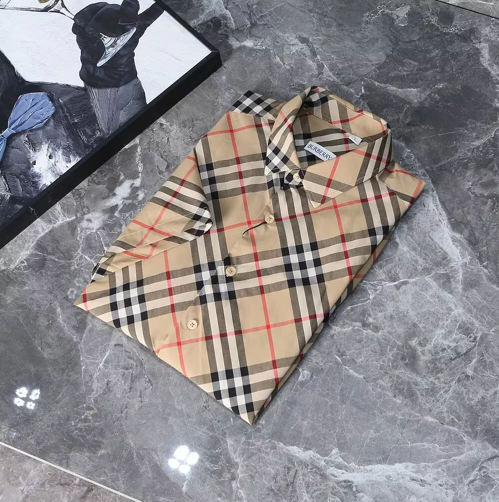 Burberry Shirts Short Sleeved For Men WellDesigned 5406