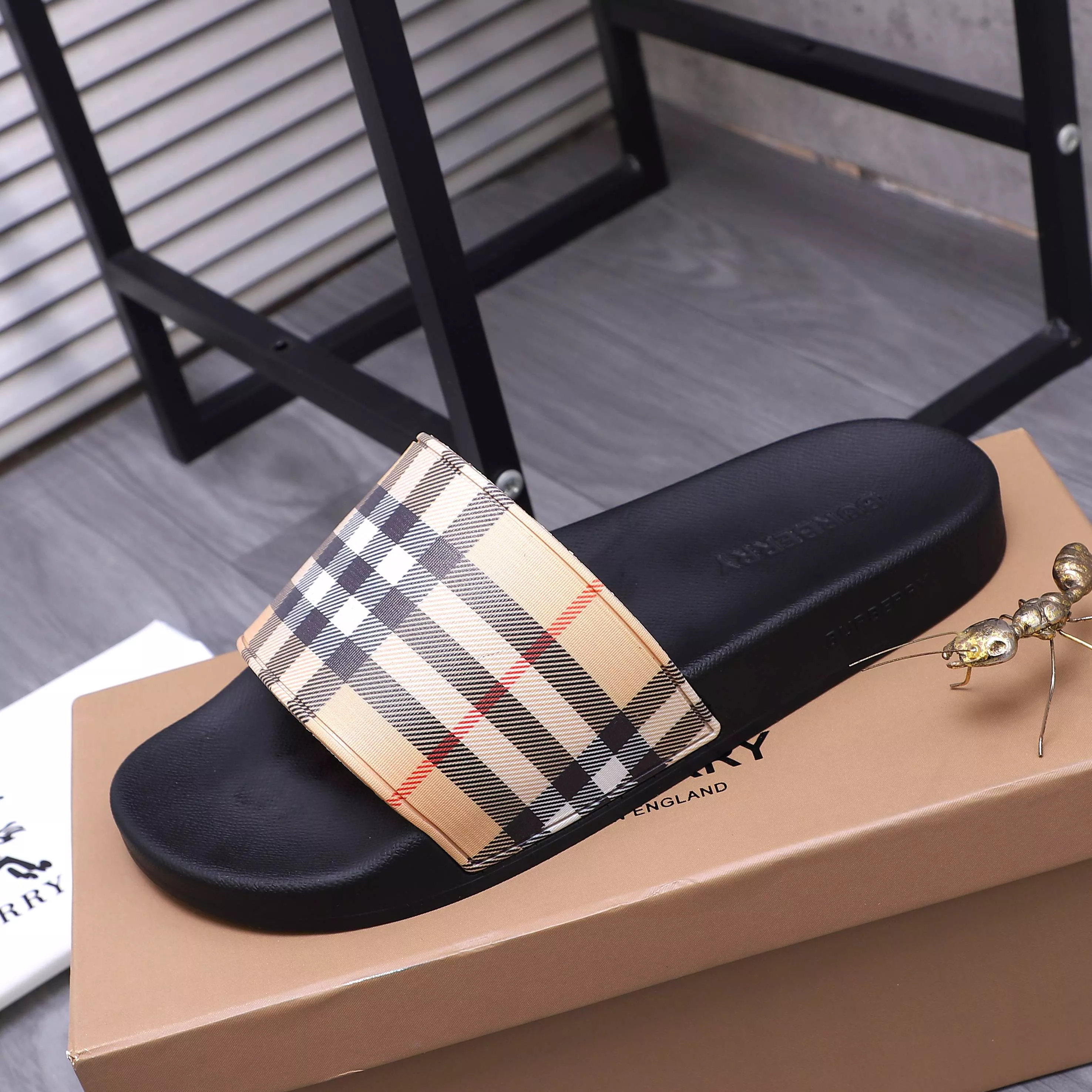 Burberry Slippers For Men BestValue 5274