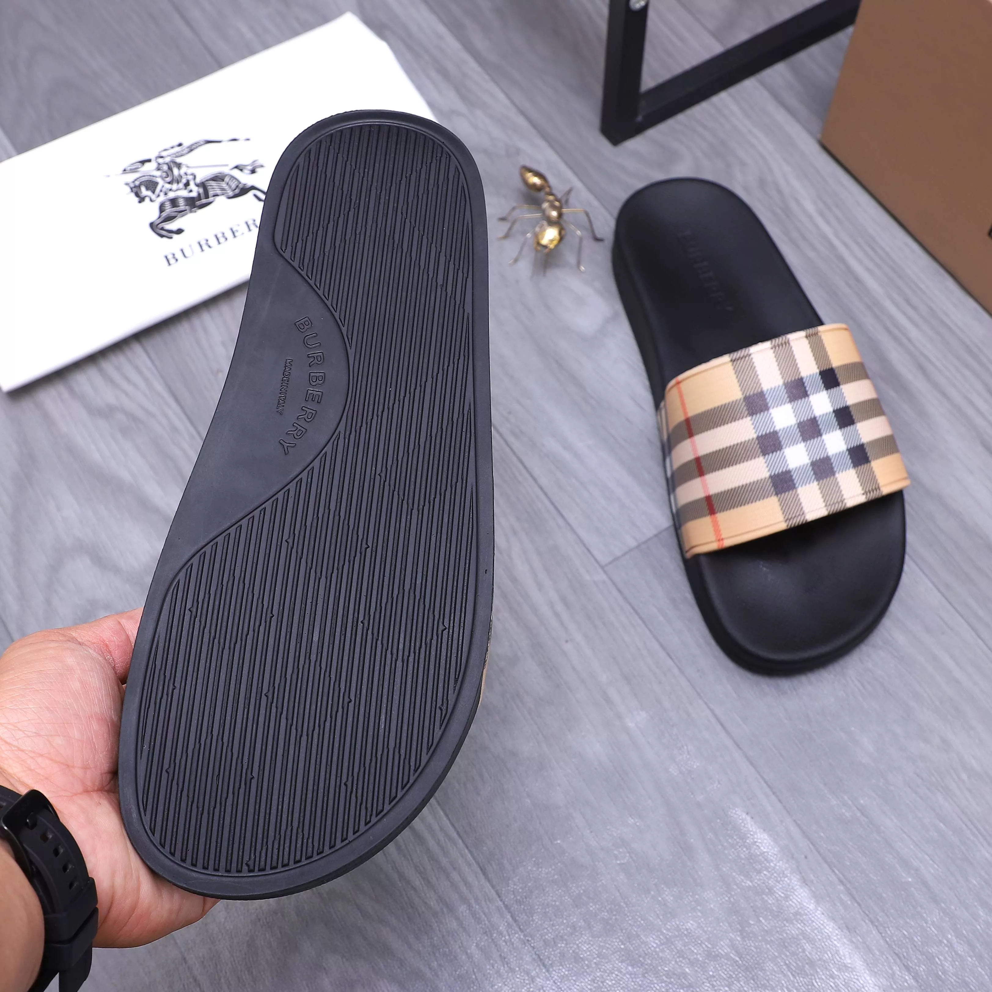 Burberry Slippers For Men BestValue 5274