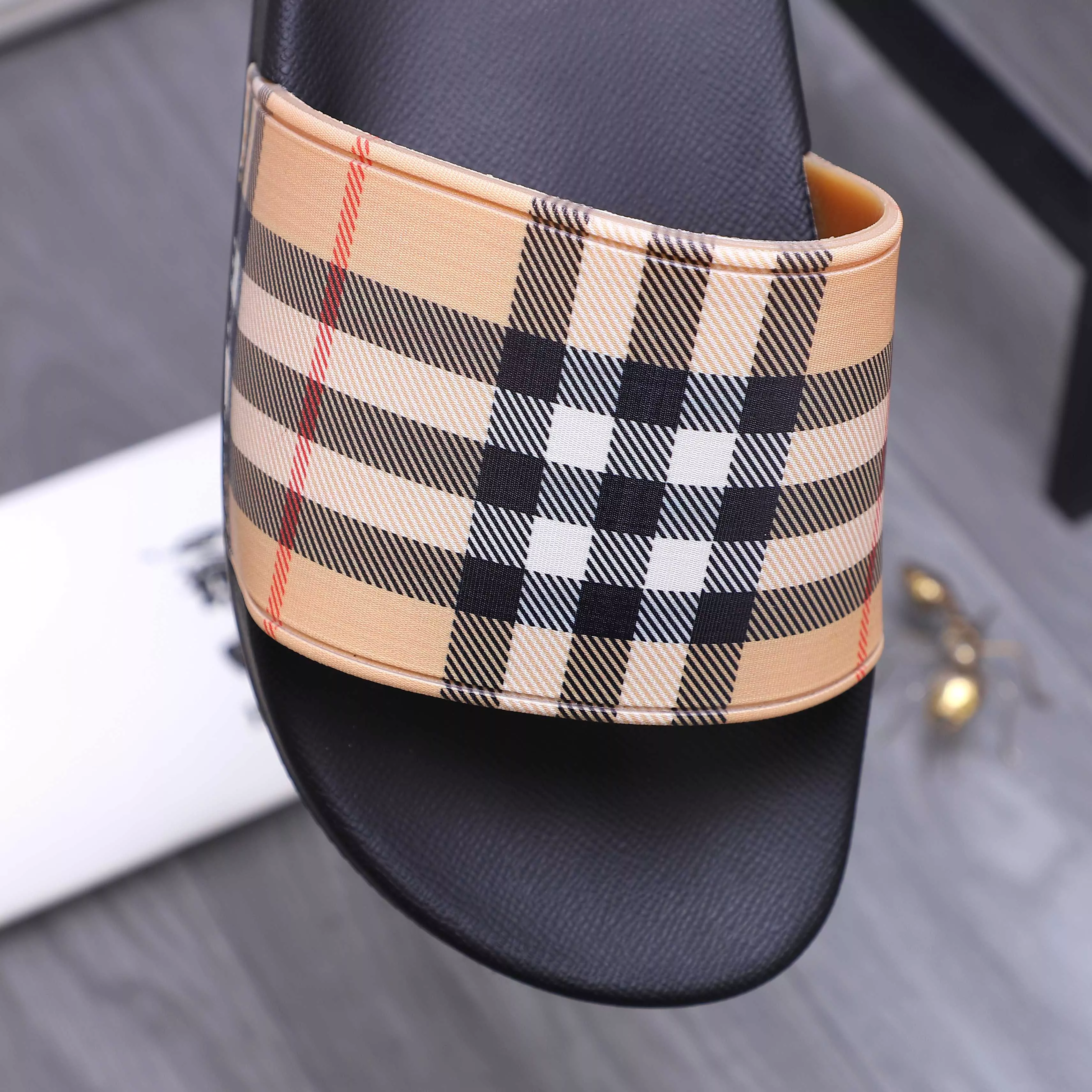 Burberry Slippers For Men BestValue 5274