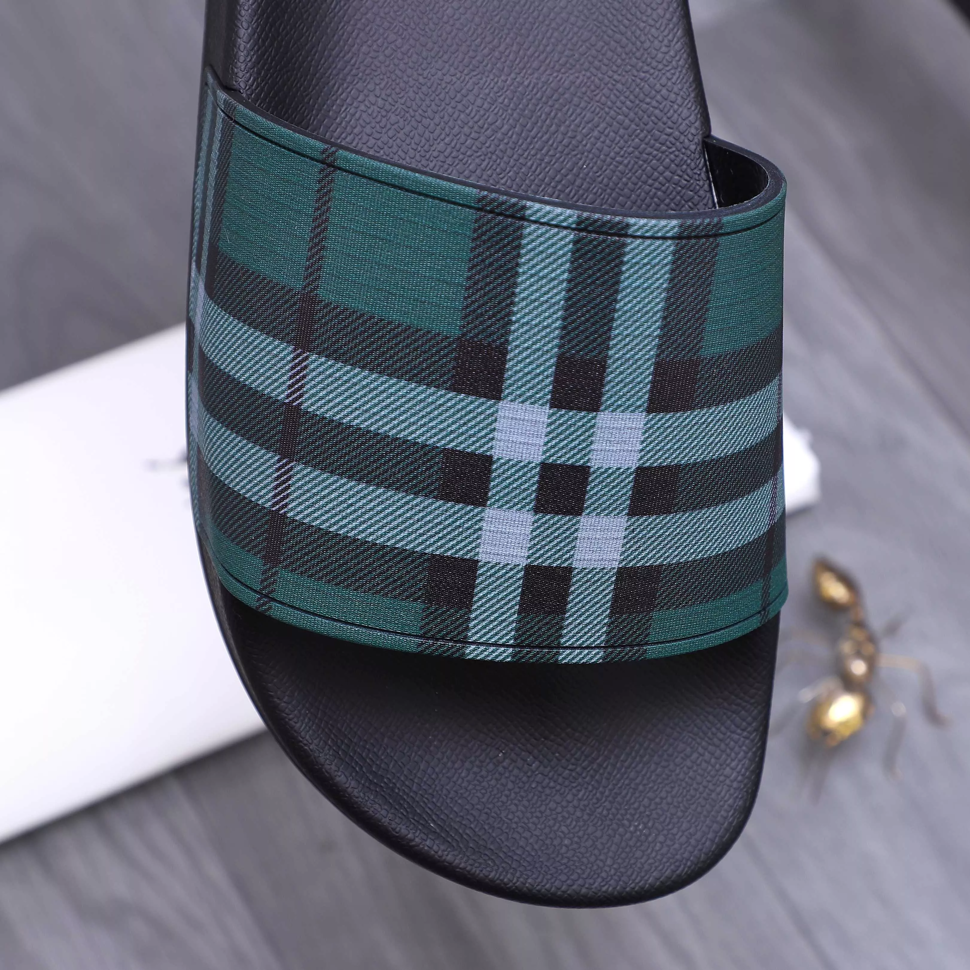Burberry Slippers For Men Breathable 7594