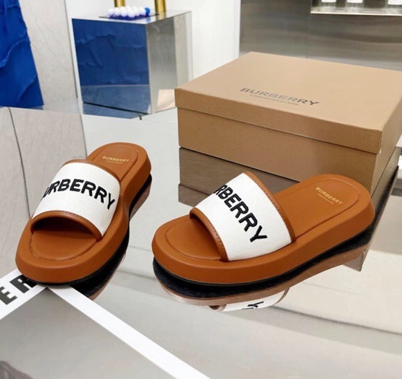 Burberry Slippers For Men Cozy 1675