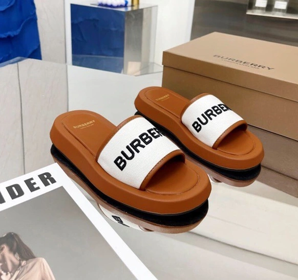 Burberry Slippers For Men Cozy 1675