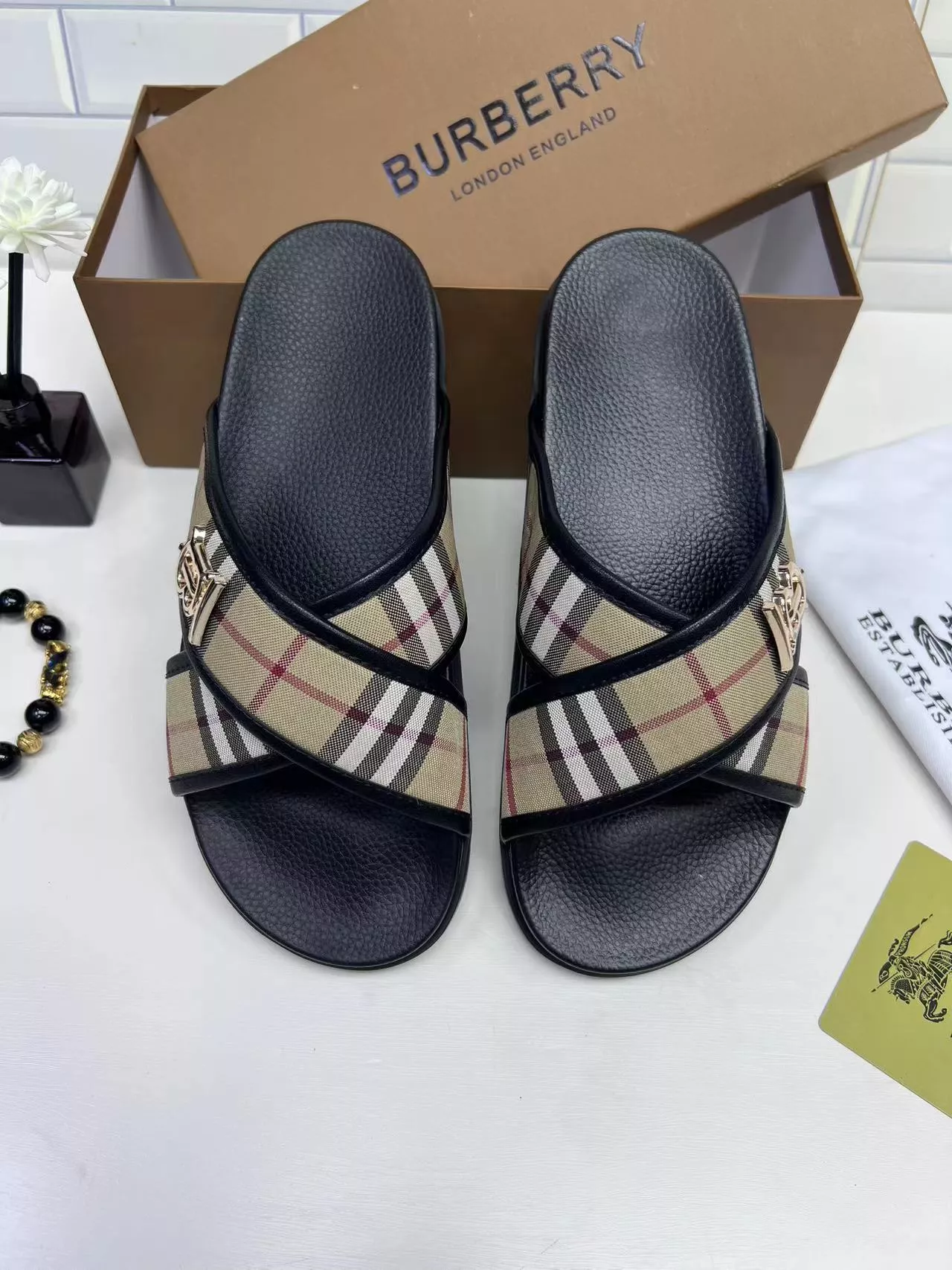 Burberry Slippers For Men DailyWear 9426
