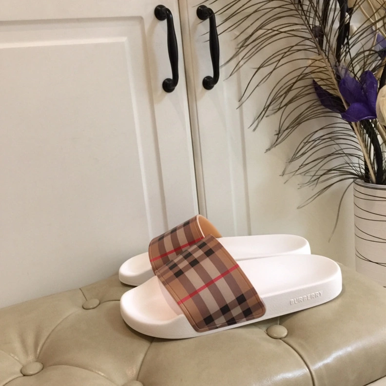 Burberry Slippers For Men Durable 7643