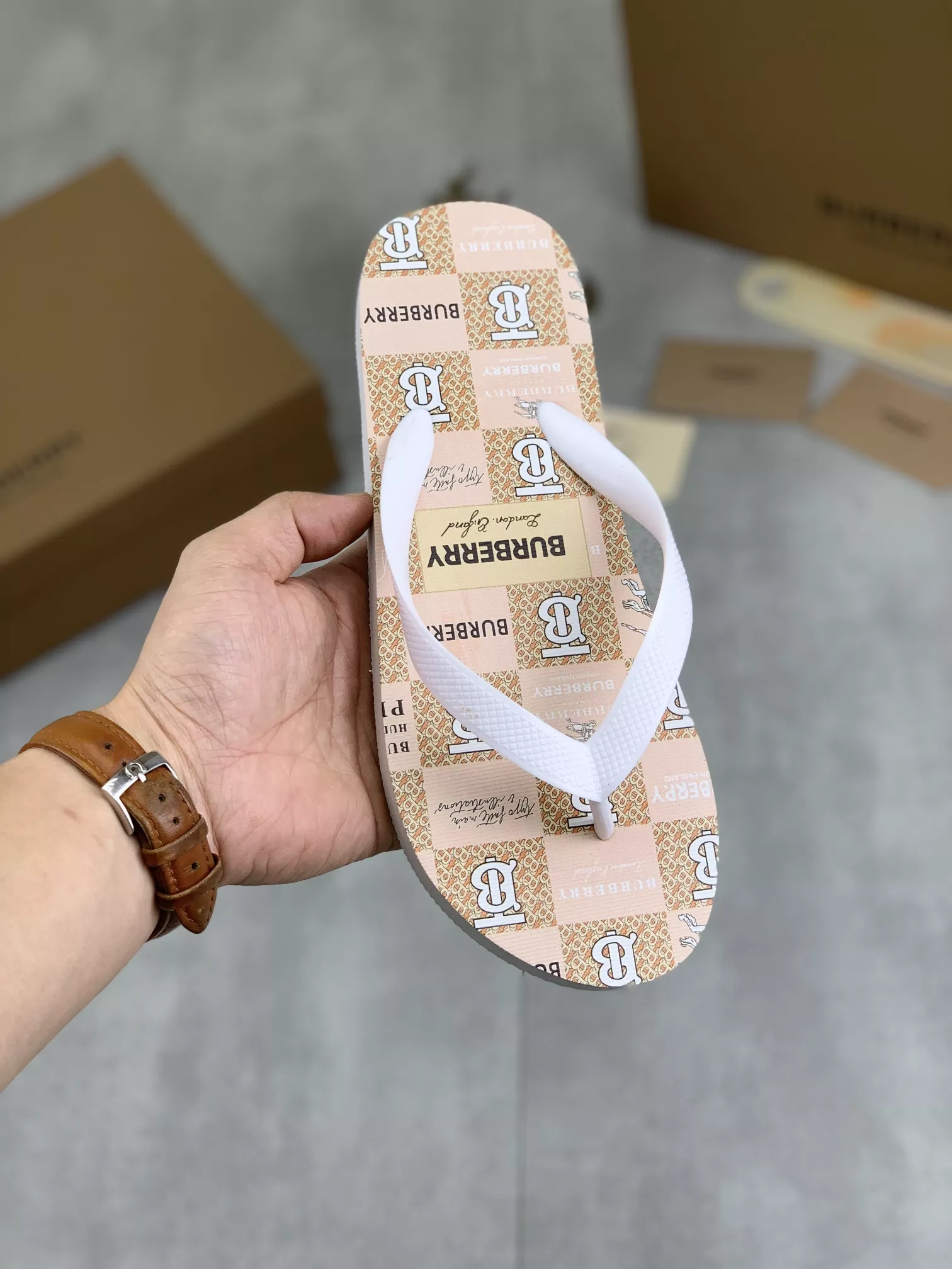 Burberry Slippers For Men GoodFit 2325