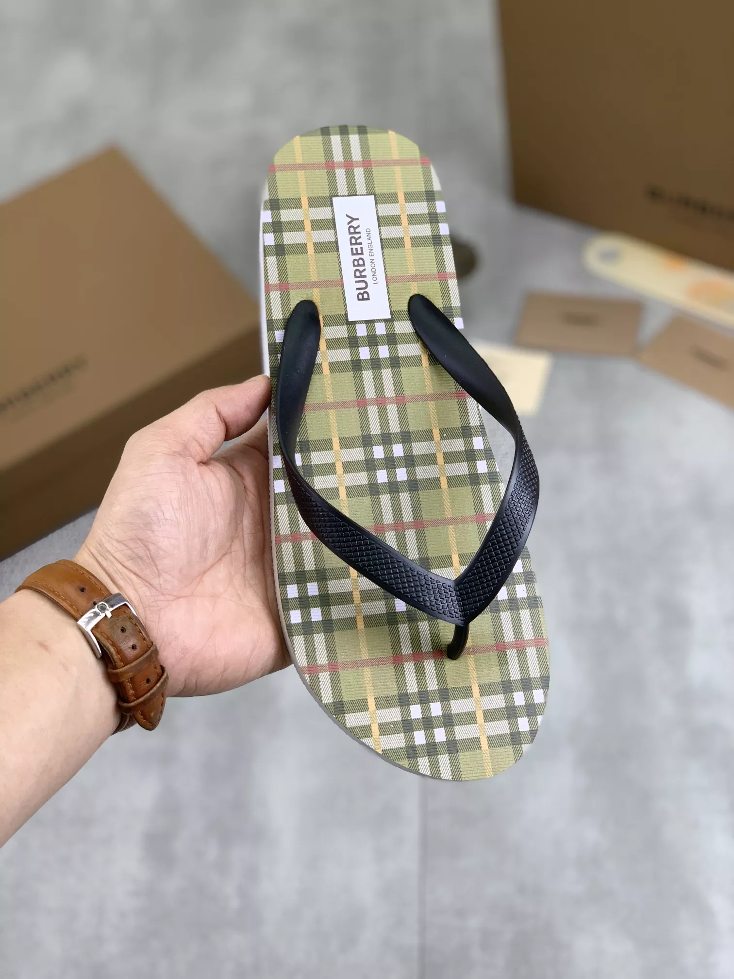 Burberry Slippers For Men Lightweight 7600