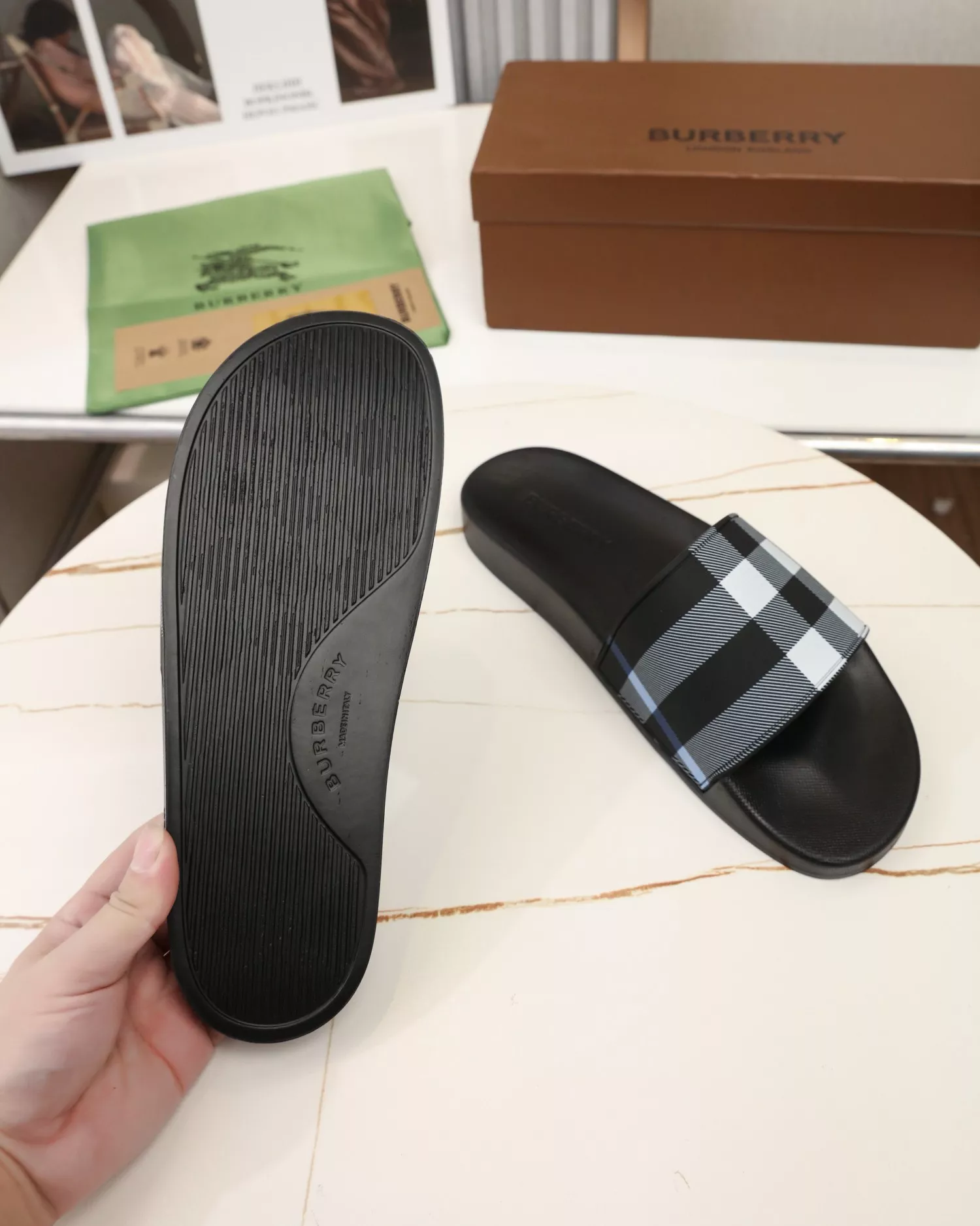 Burberry Slippers For Men ModernLook 2320