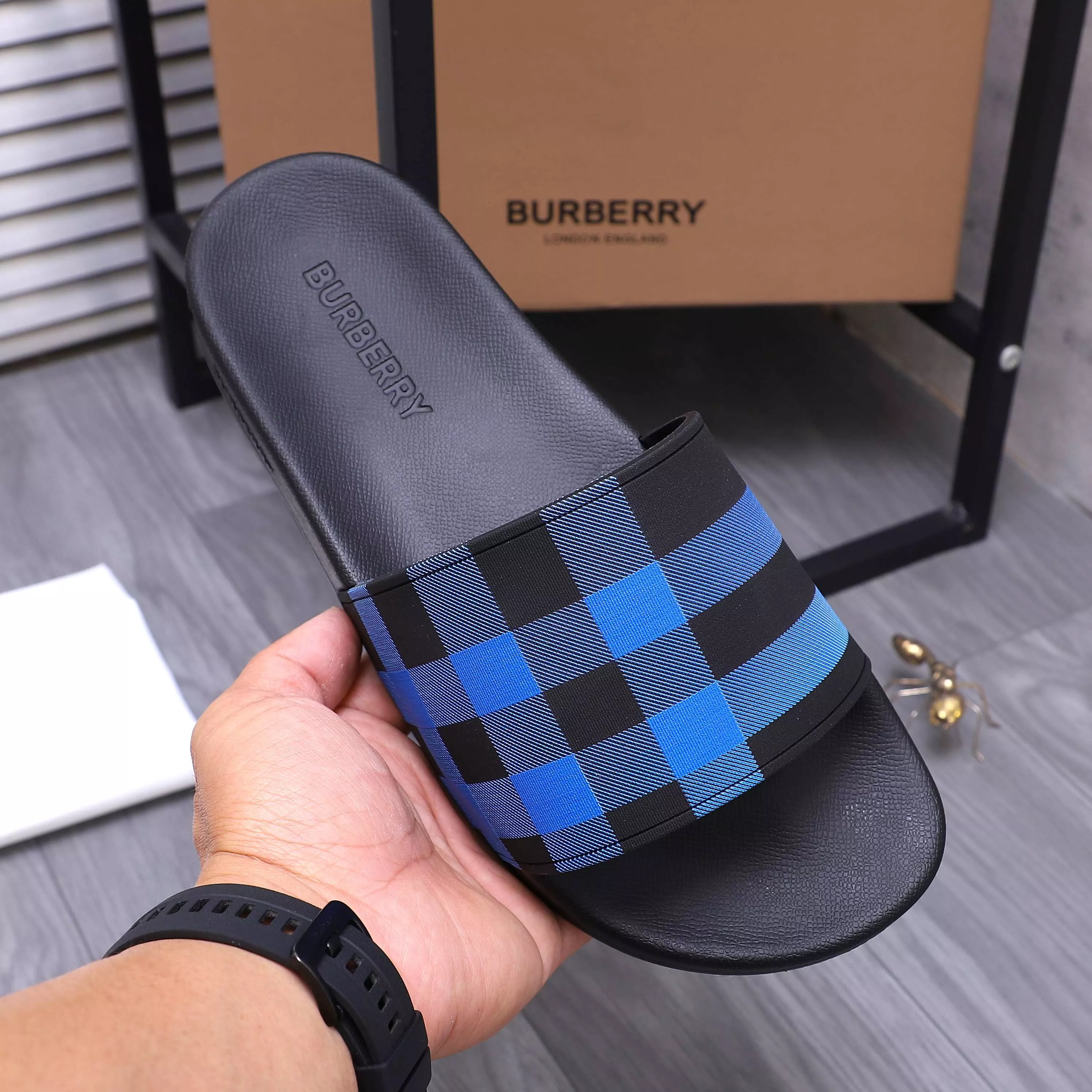 Burberry Slippers For Men Soft 2001