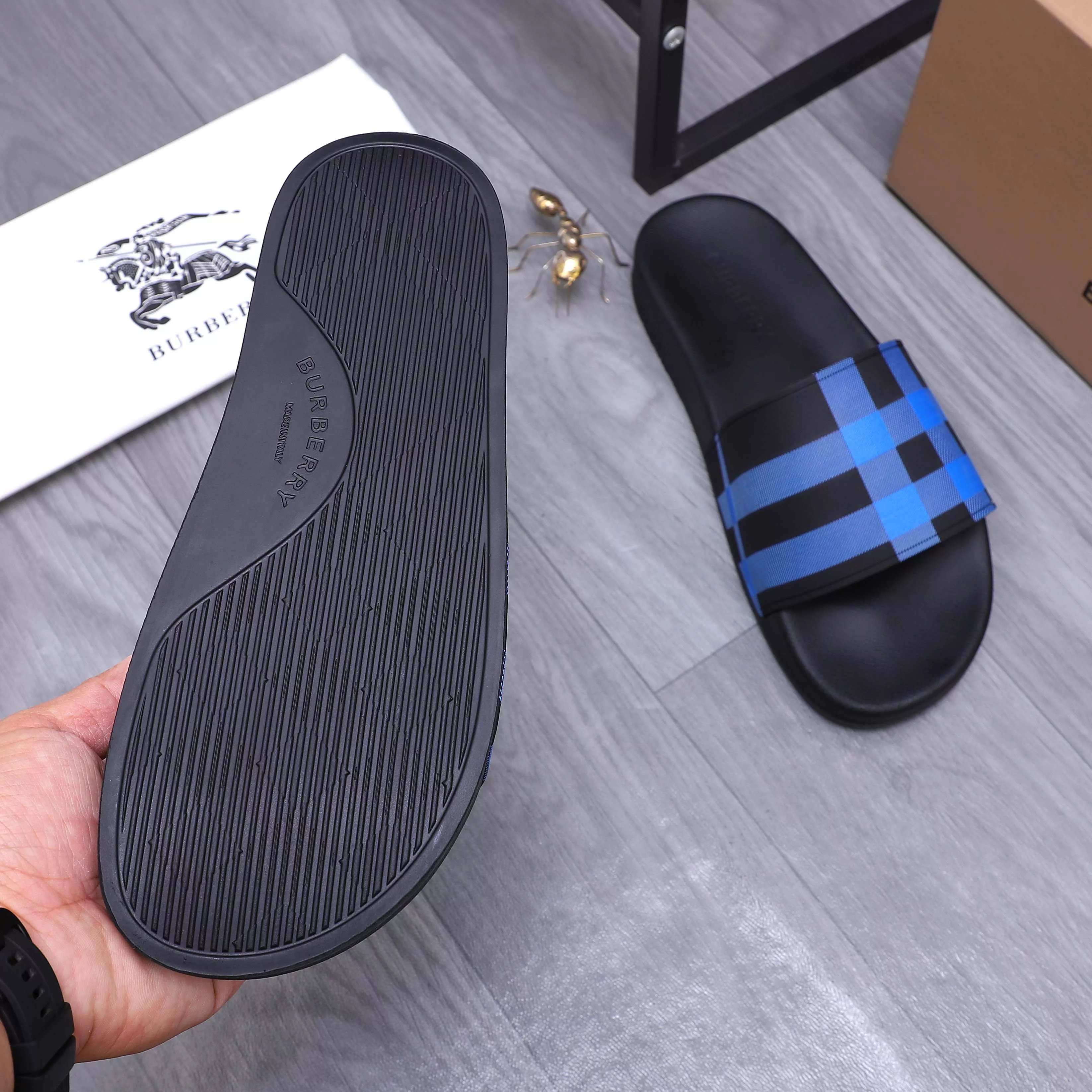 Burberry Slippers For Men Soft 2001