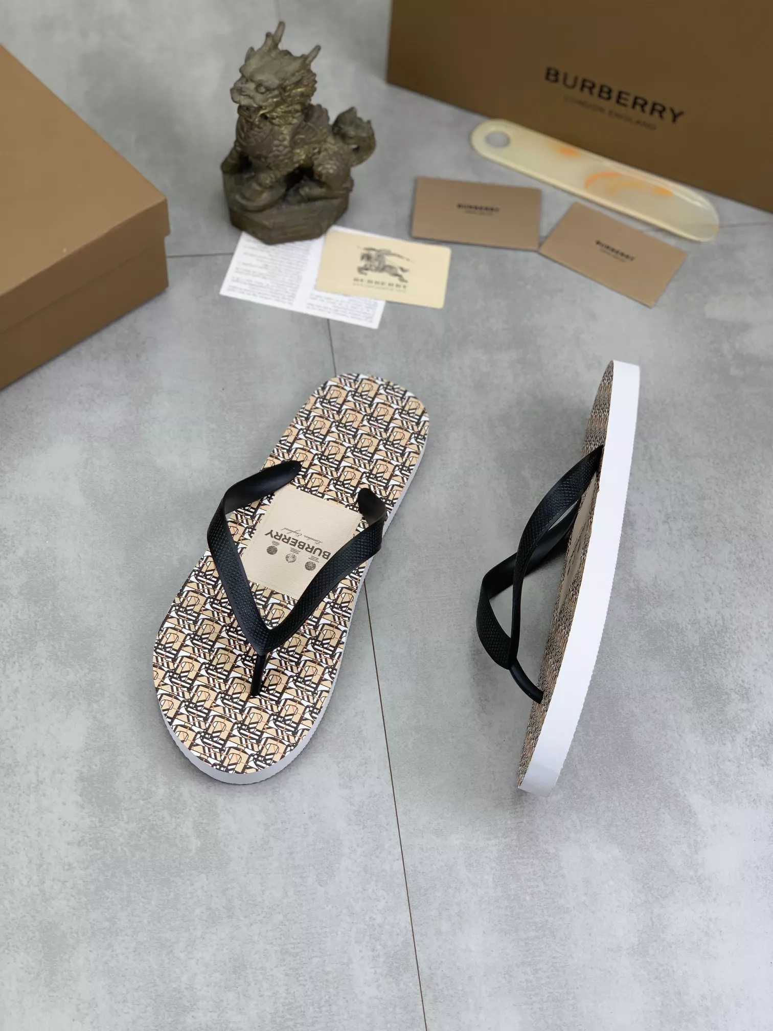 Burberry Slippers For Men SportInspired 1755
