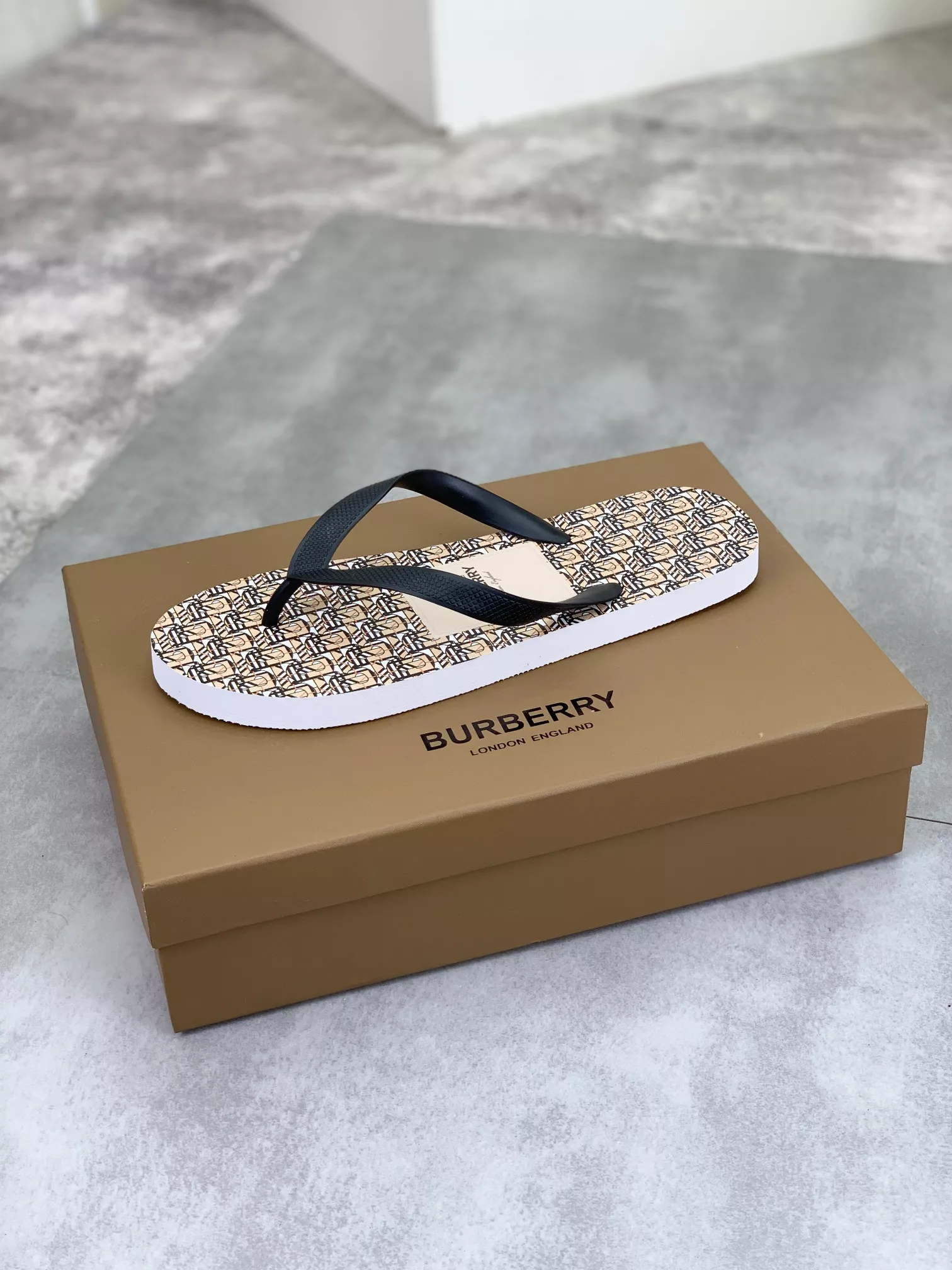 Burberry Slippers For Men SportInspired 1755