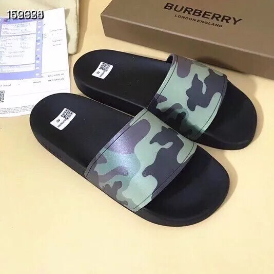 Burberry Slippers For Men Timeless 6137