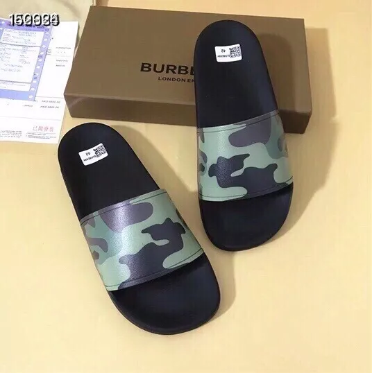 Burberry Slippers For Men Timeless 6137