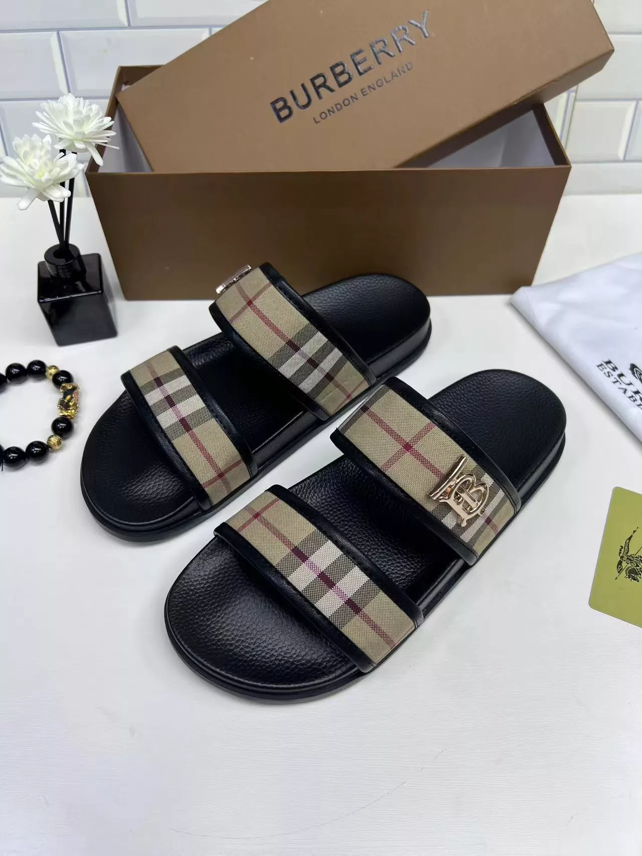 Burberry Slippers For Men TopPick 9953
