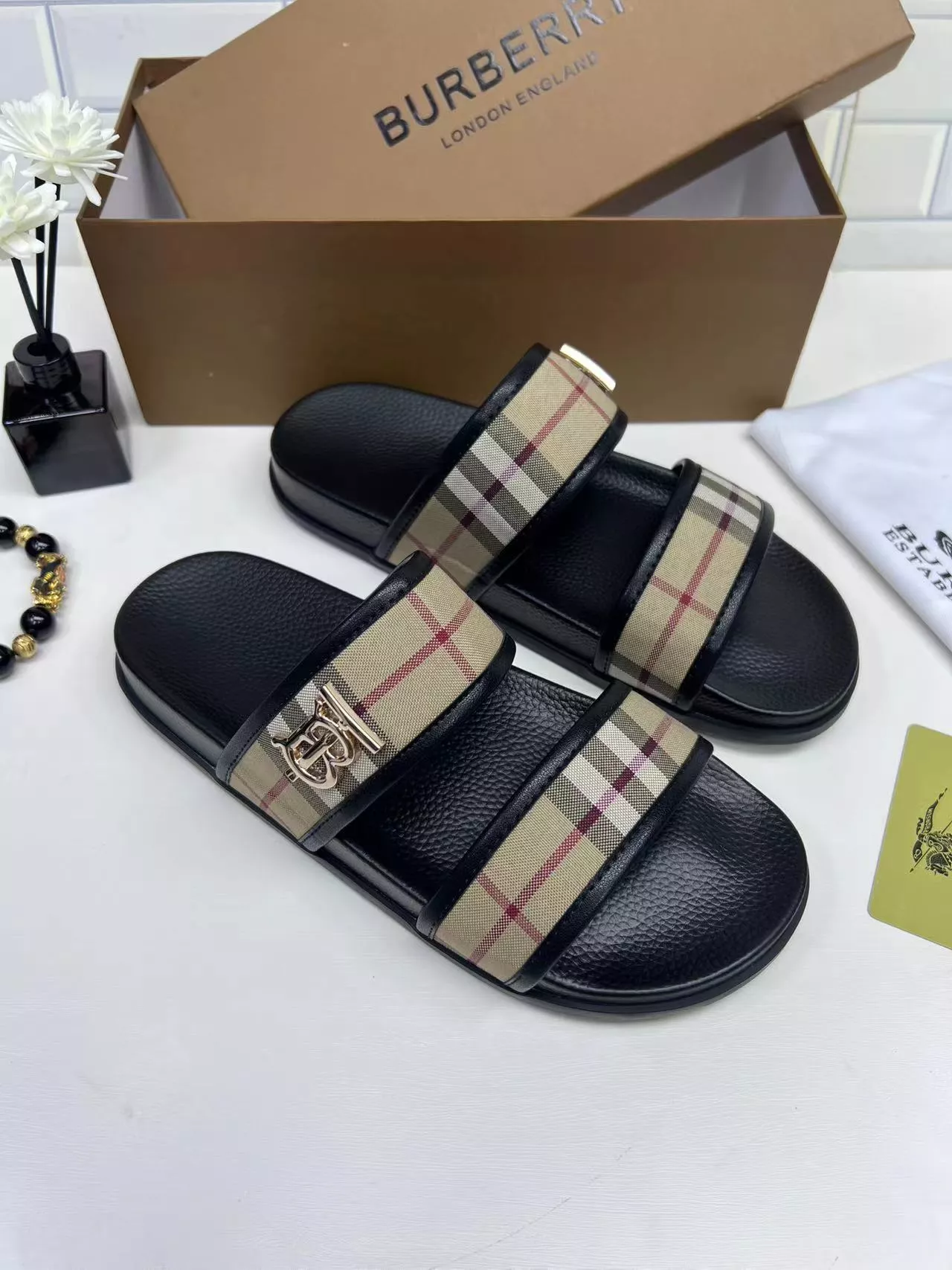 Burberry Slippers For Men TopPick 9953