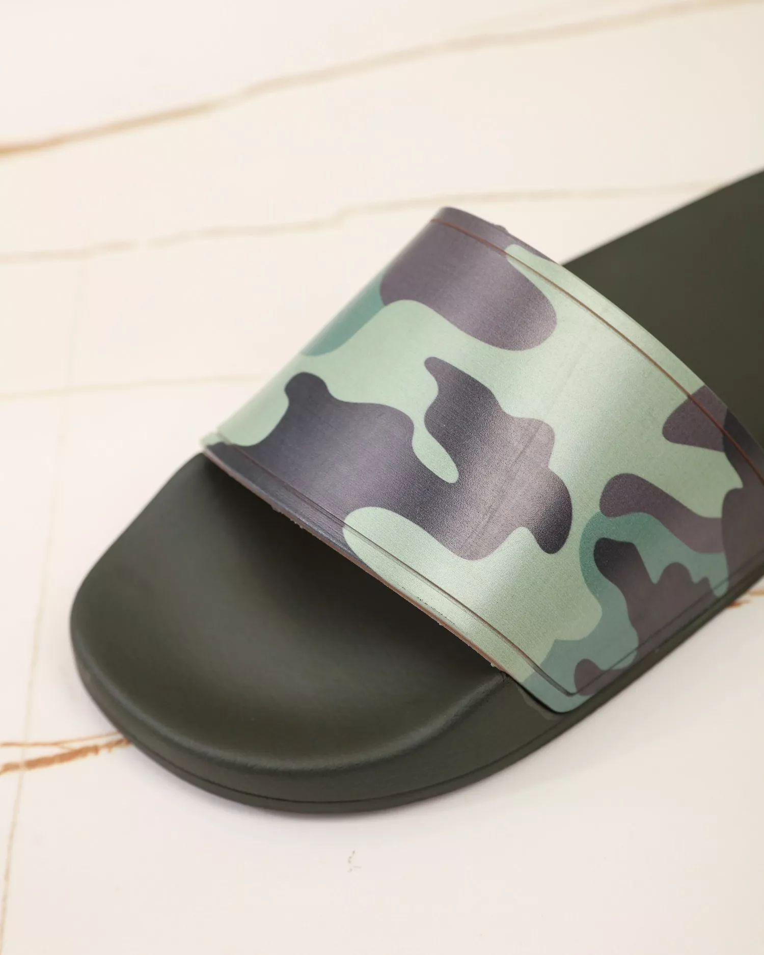 Burberry Slippers For Women Breathable 8133