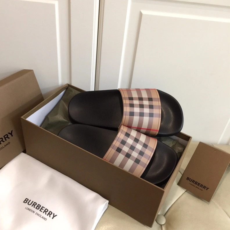 Burberry Slippers For Women EyeCatching 6042