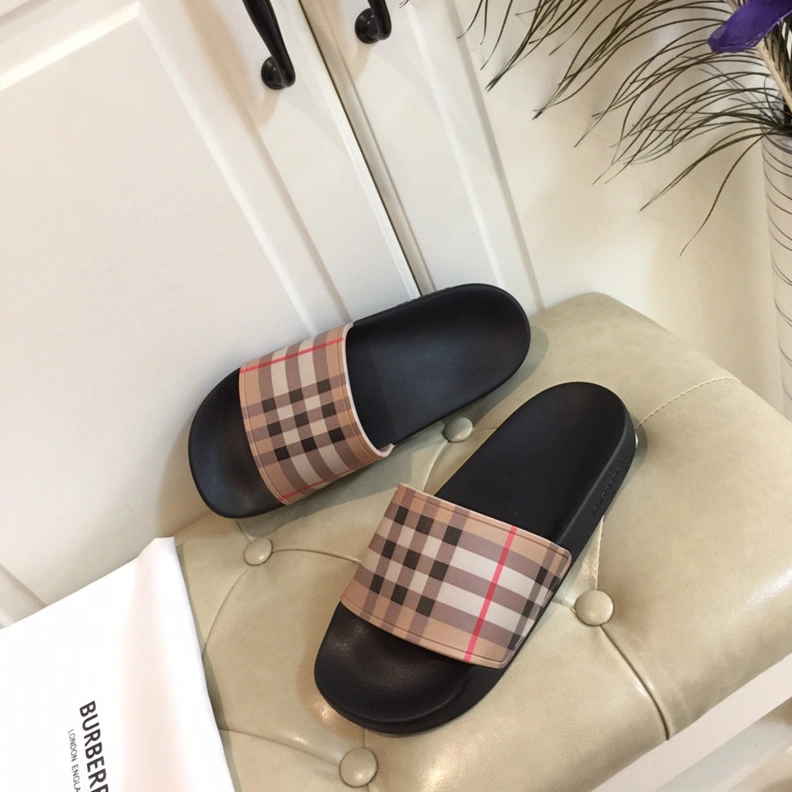 Burberry Slippers For Women EyeCatching 6042