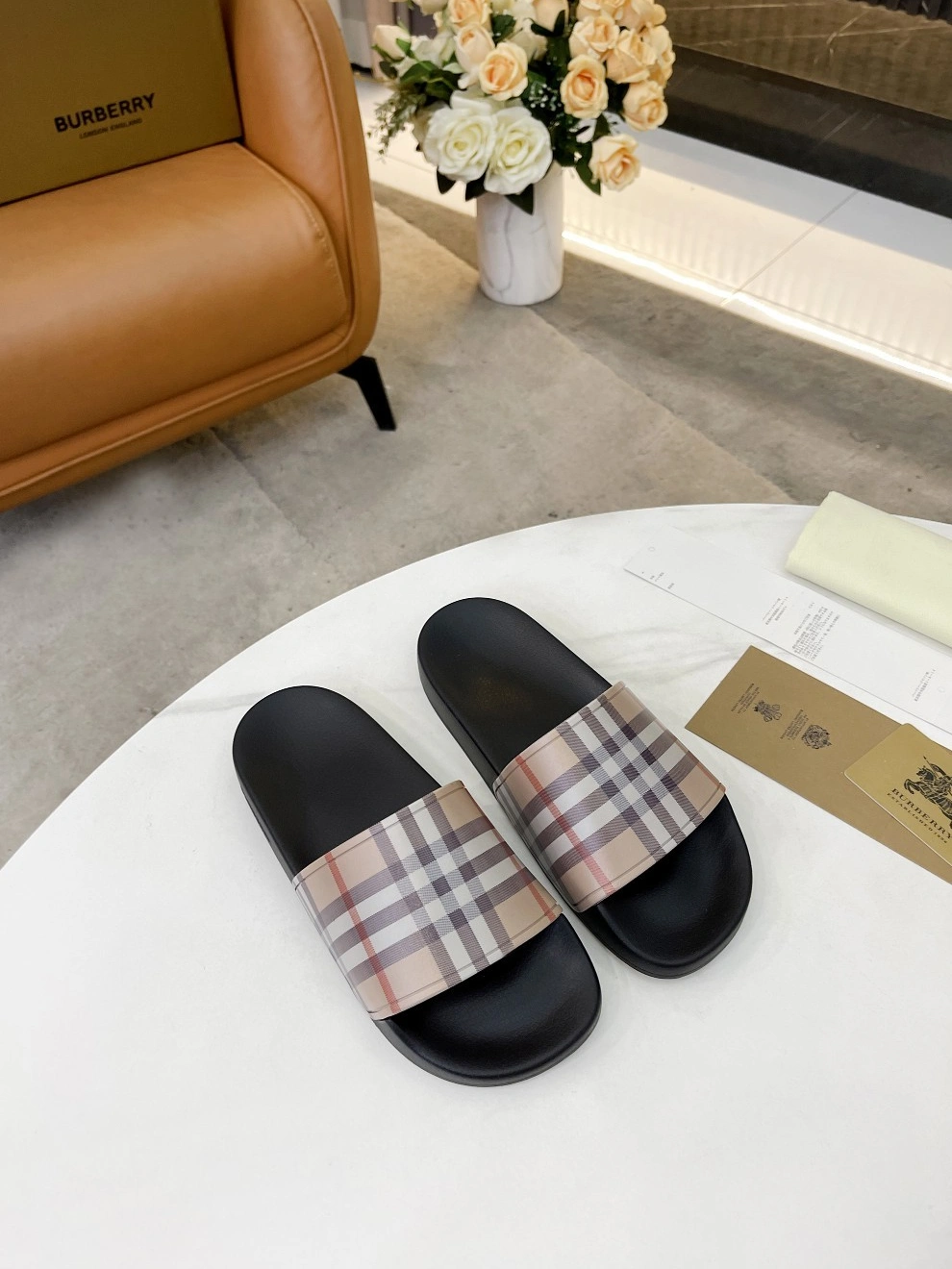 Burberry Slippers For Women Practical 1256