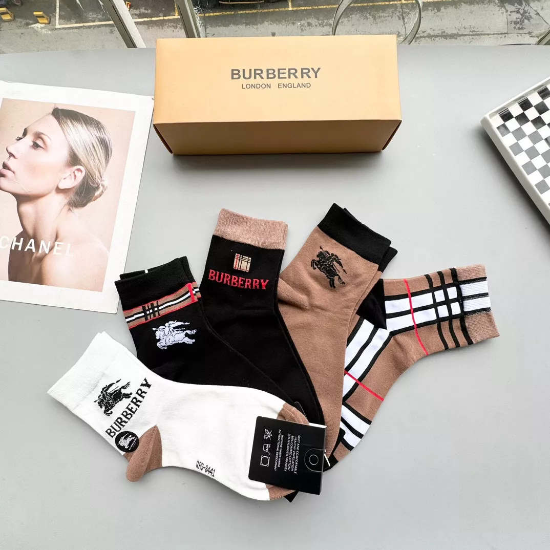 Burberry Socks Resilient 2523