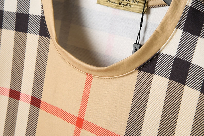 Burberry T-Shirts Short Sleeved For Men Compact 6769