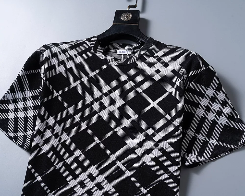 Burberry T-Shirts Short Sleeved For Men Durable 737