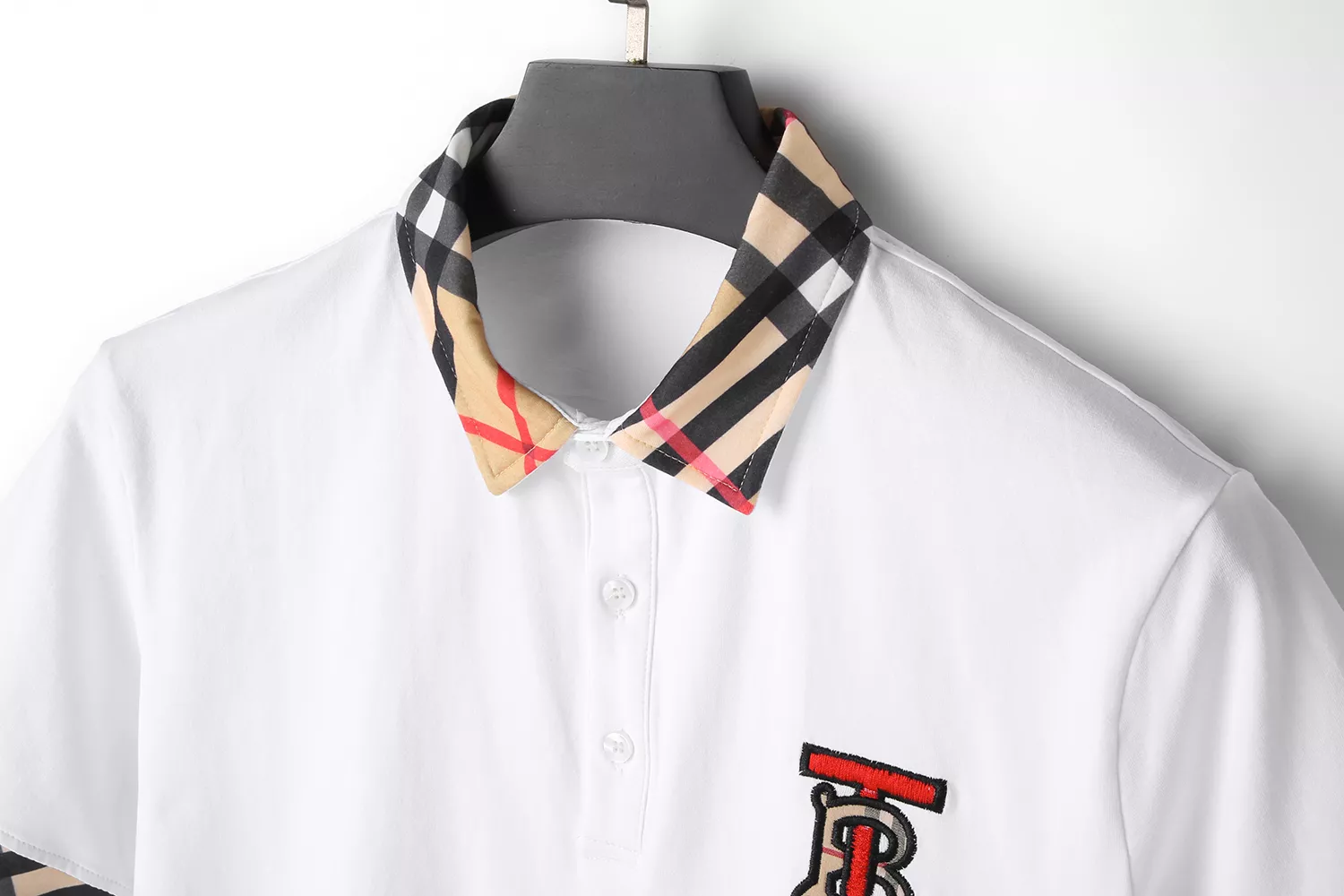 Burberry T-Shirts Short Sleeved For Men Durable 8214