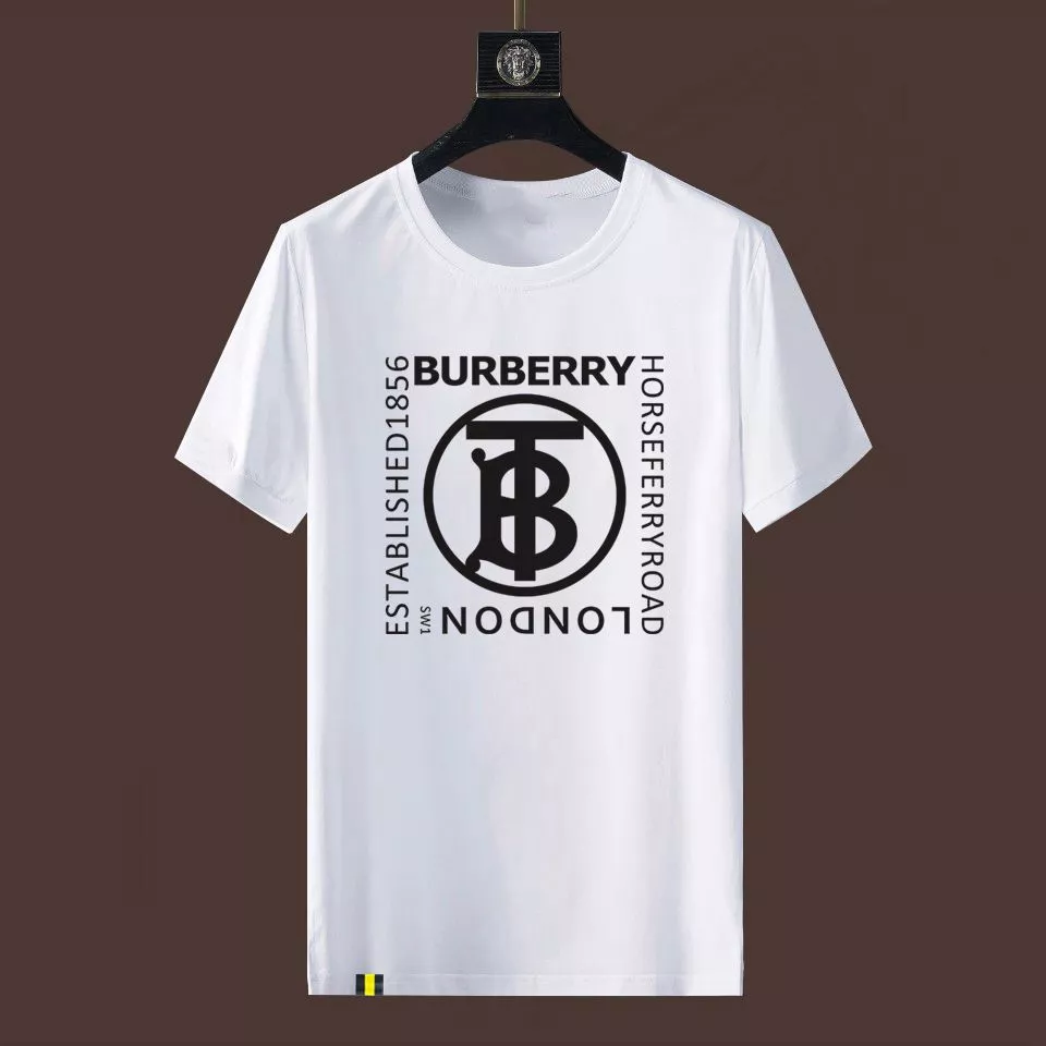Burberry T-Shirts Short Sleeved For Men Sleek 1450