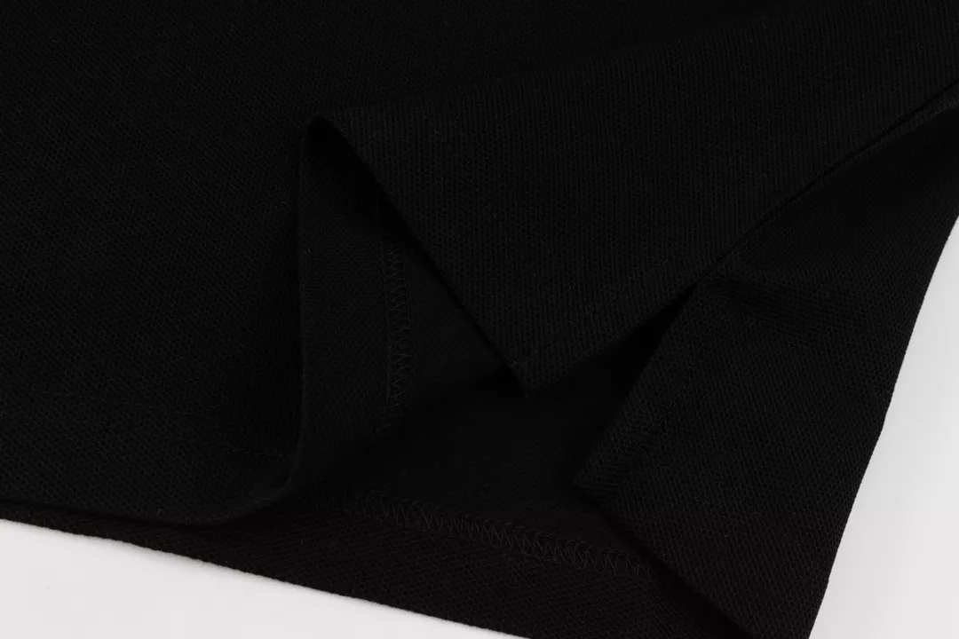 Burberry T-Shirts Short Sleeved For Men Sleek 2356