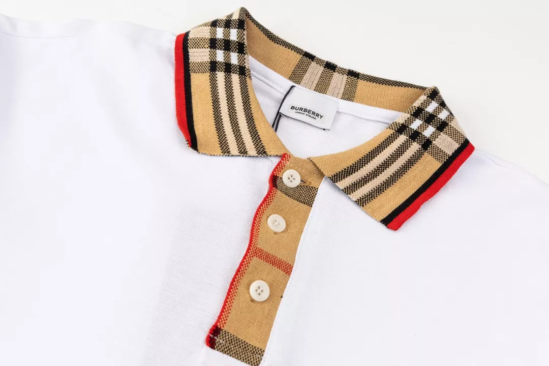 Burberry T-Shirts Short Sleeved For Men Sleek 3168
